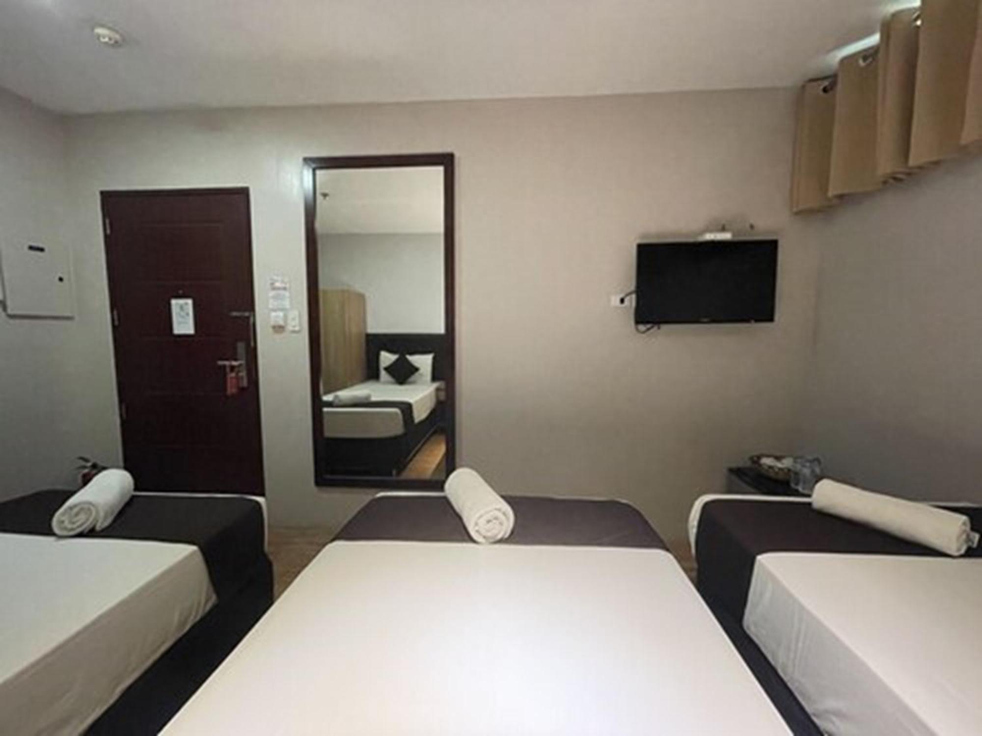 Cebu Capitol Central Hotel & Suites Powered By Cocotel Room photo
