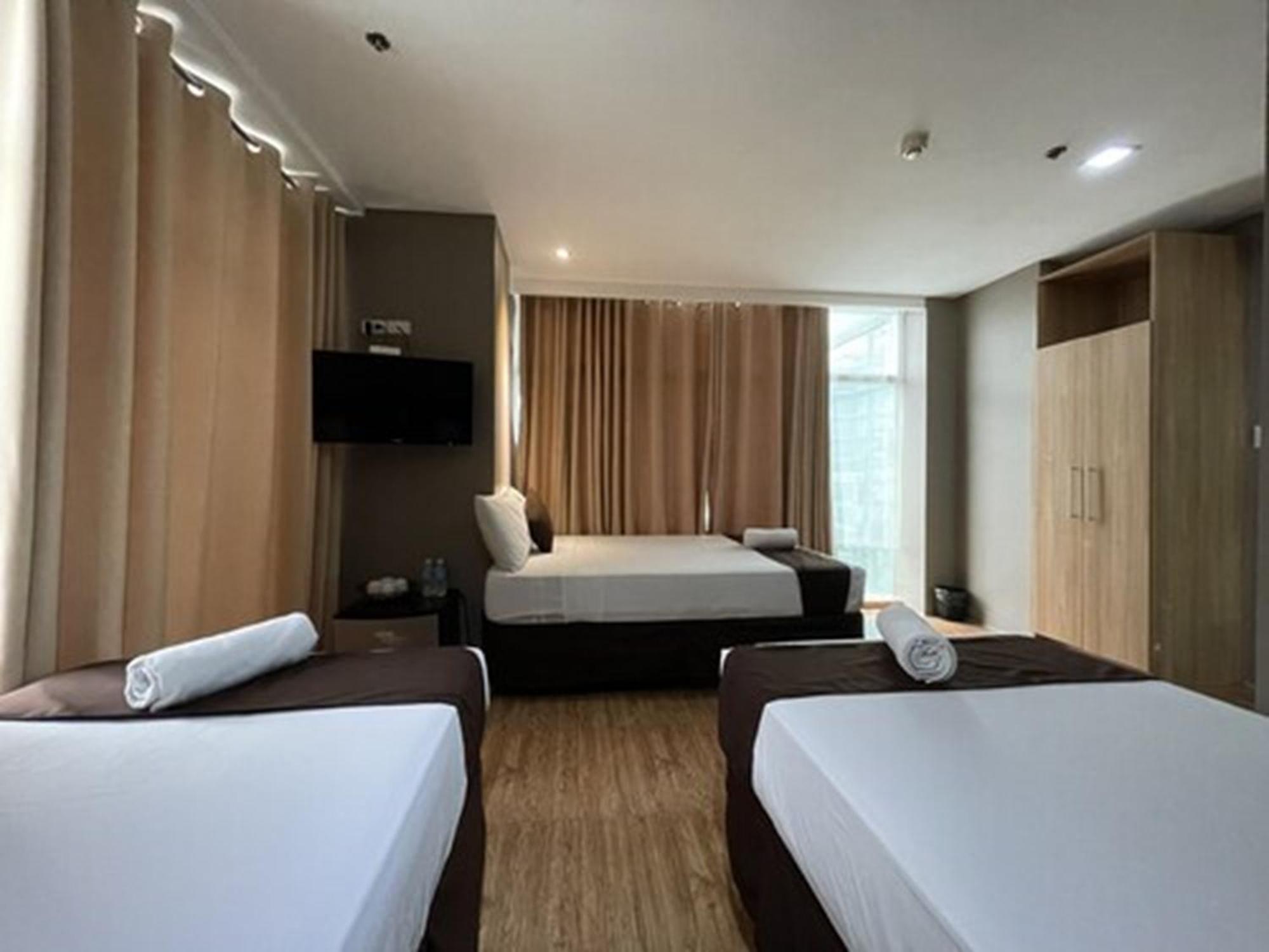 Cebu Capitol Central Hotel & Suites Powered By Cocotel Room photo